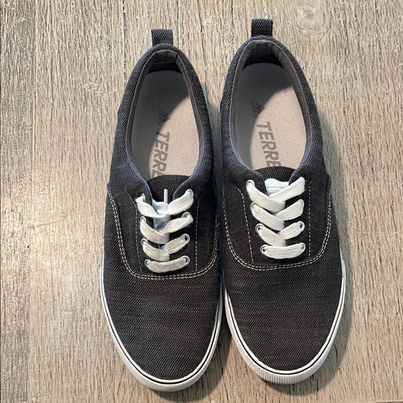 ADIDAS‎ Terrex Gray Sneakers 8 - Picture 1 of 6